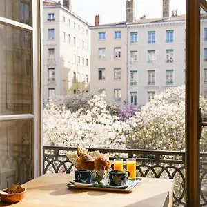 ** Hotel Du Théatre France